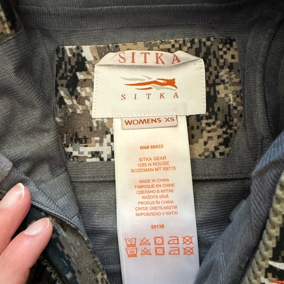 Sitka Women's Downpour Jacket Optifade Elevated II - Picture 3 of 4